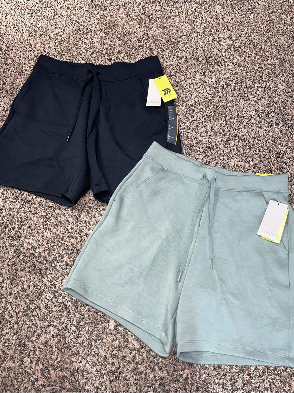 all in motion Sage Green & Black Athletic Drawstring Shorts Mens Small NWT